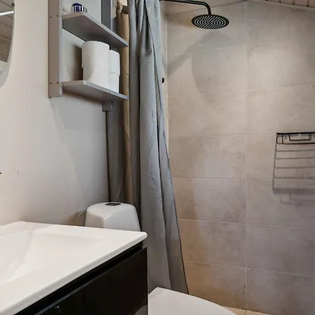 Unique, Fully Renovated In Nature! Ferienhaus *